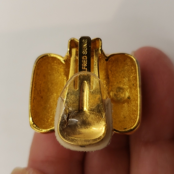 Vintage Alfred Sung Gold Tone 80's Statement Clip Earrings EUC - Picture 4 of 4